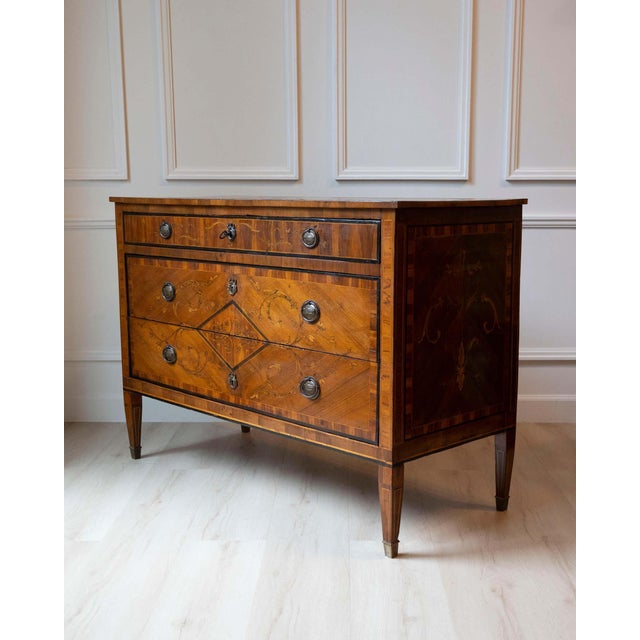 Brown Italian Louis XVI Walnut Marquetry Chest, Late 18th Century For Sale - Image 8 of 18