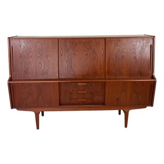 1960s Henning Jorgensen Style Teak Danish Modern Highboard For Sale