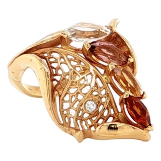 Mid 20th Century Anillo Carrera y Carrera Oro Rosa 18k Multicolor Piedras Preciosas y Diamantes Talla 6.5 For Sale