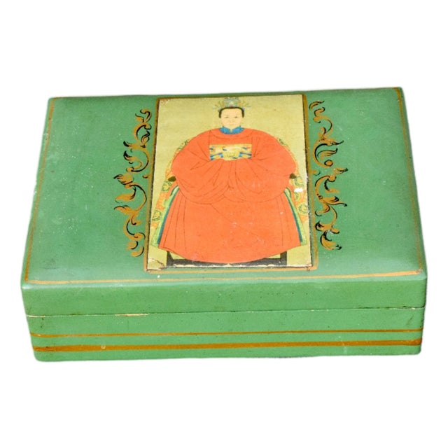 Mid 20th Century Mottadeh Chinese Empress Decorative Box For Sale