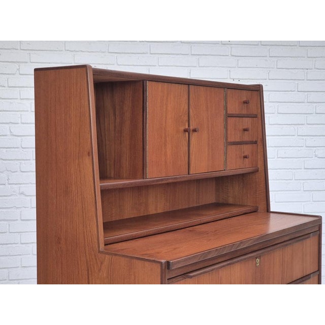 Danish Chest of Drawers with a Mirror Inside in Teak Wood, 1960s For Sale - Image 6 of 18