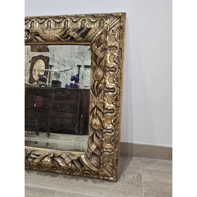 18th Century Mirror in Carved Gilt Wood Decorated with Birds, Fruit and Cherub, 1780 For Sale - Image 16 of 18