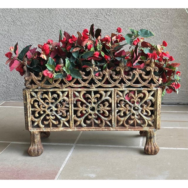 Late 19th-Century Victorian Gothic-Style Cast Iron Fleur-De-Lis Tracery Panel Jardinière on Lion Paw Feet For Sale - Image 18 of 18