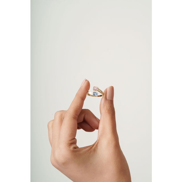 Pink & Blue Toi Et Moi 1 Carat Sapphire Ring in 14k Yellow Gold Size 4 For Sale - Image 10 of 15