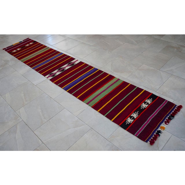 1990s Hand Made Short Narrow Runner Rug Turkish Kilim Hallway Rug - 1′10″ × 9′10″ For Sale - Image 11 of 14