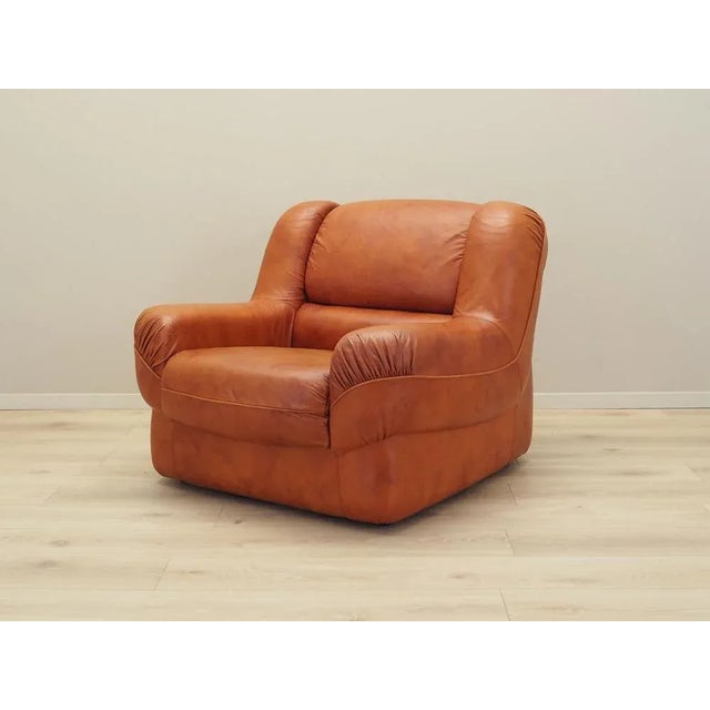 The armchair was made in the 1970s by the renowned Italian manufacturer Mimo Padova. The legs are made of plastic. The...