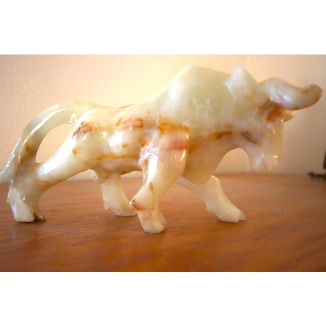 Carved Charging Bull: Mid-Century Brutalist Onyx Sculpture Mexico - 9" For Sale - Image 17 of 17