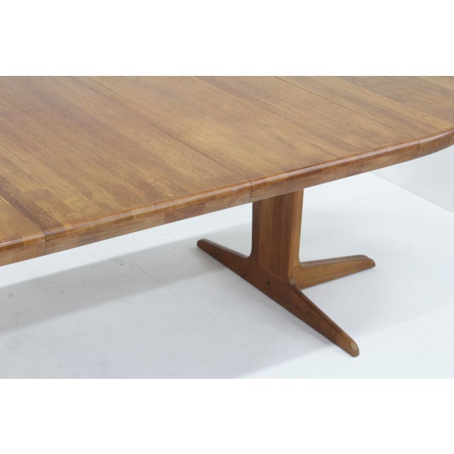 Large Vintage Danish Round Extendable Dining Table, 1960s For Sale - Image 6 of 11