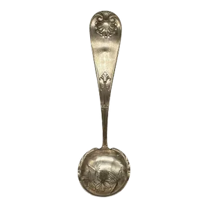 1889 Towle Mfg. Co Shell II Pattern Large Soup Ladle Mono Grammed "Fox"