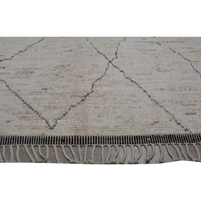 Moroccan Hand Knotted Wool Rug, 12'x15' For Sale In New York - Image 6 of 7