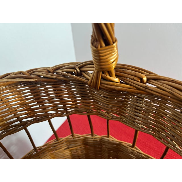 Large Early 20th Century Woven Wicker Rattan Gathering Shopping Harvesting Market Basket For Sale - Image 6 of 9