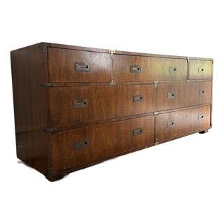 Mid-Century Henredon 7 Drawer Dresser For Sale