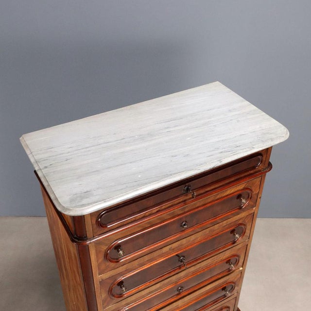 Brown Antique Chest of 6 Drawers in Cherrywood, 19th Century For Sale - Image 8 of 11