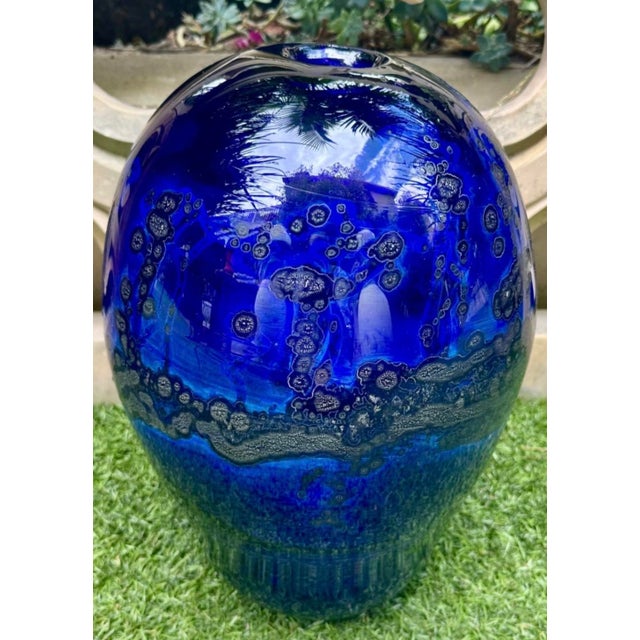 Rare Large Kent F. Ipsen Cobalt Blue Studio Glass Vase, Signed & Dated 1977 – Richmond Va • 15¼" For Sale - Image 14 of 18
