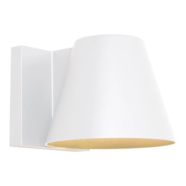 Visual Comfort Modern Bowman 6 Outdoor Wall LED White For Sale