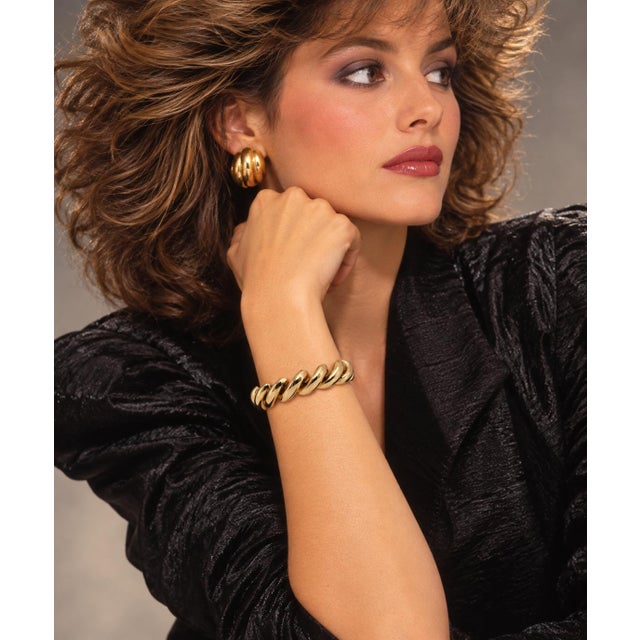 Modern Late 20th-Century 14 Karat Yellow Gold 11.5mm Wide Macaroni Link Bracelet For Sale - Image 3 of 3