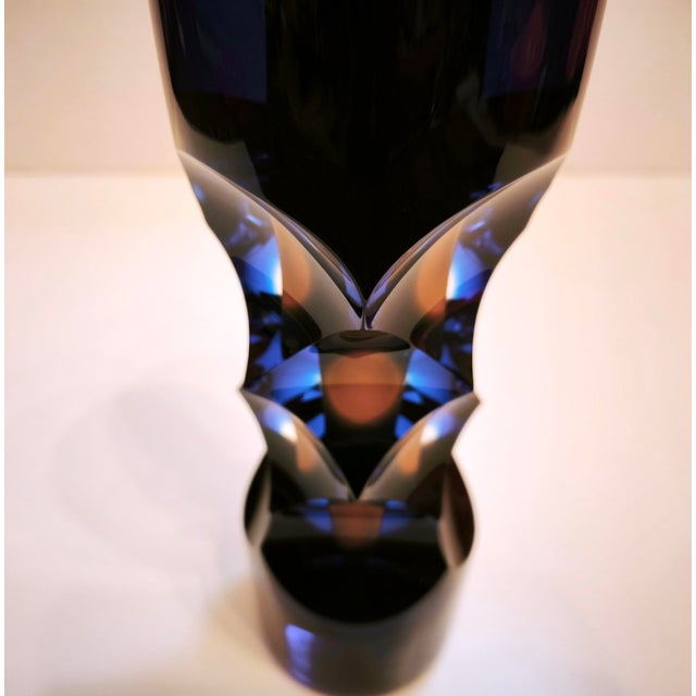 Blue Sculptural Optical Art Glass Vase by Milan Macháček for Princ, Czech Republic, 1990s For Sale - Image 8 of 18