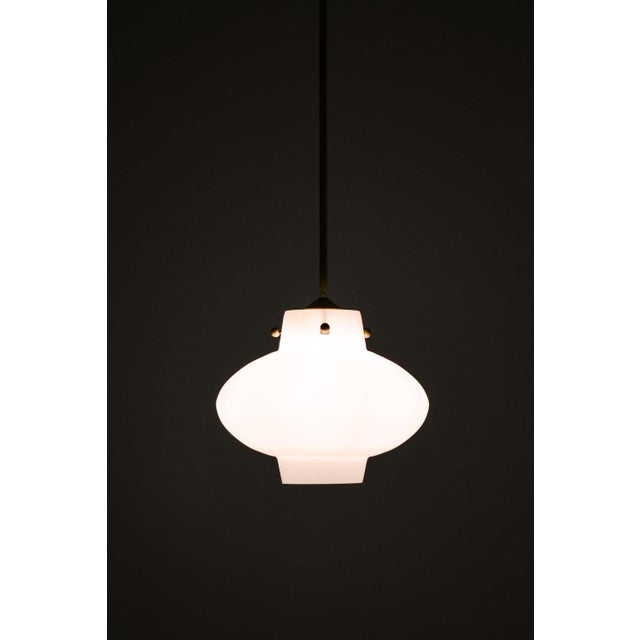 Hans Bergström Vintage Hanging Lamps in Brass from Hans Bergström, 1950s, Set of 2 For Sale - Image 4 of 7