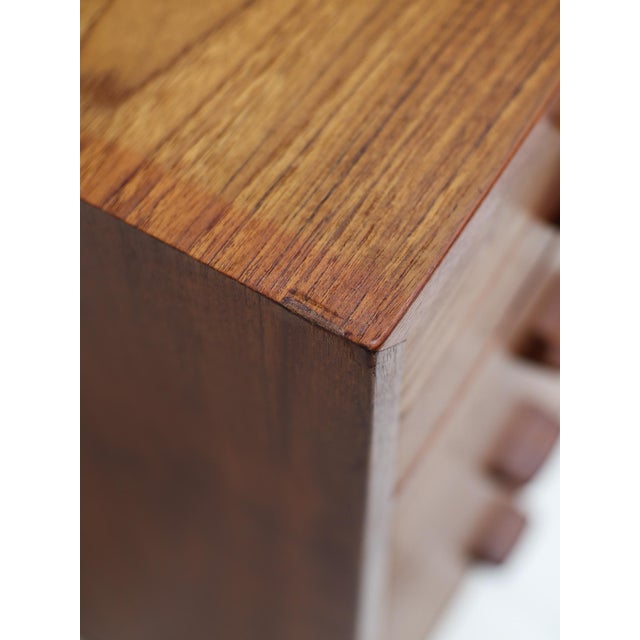 RY16 Chest of Drawers in Teak by Hans J. Wegner for Ry Møbler, Denmark, 1958 For Sale - Image 13 of 15