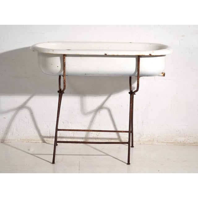 Bathtub in Enamelled Iron, Central Europe, 1950 For Sale - Image 6 of 12