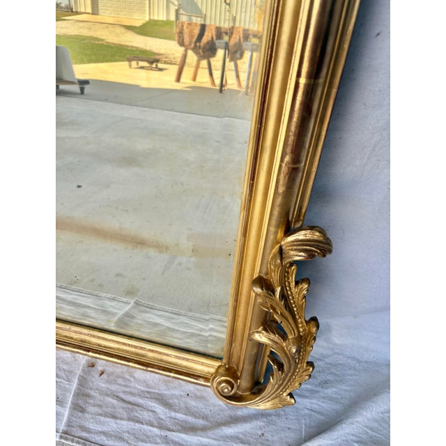 19th Century French Louis XV Giltwood Wall Mirror For Sale - Image 6 of 13