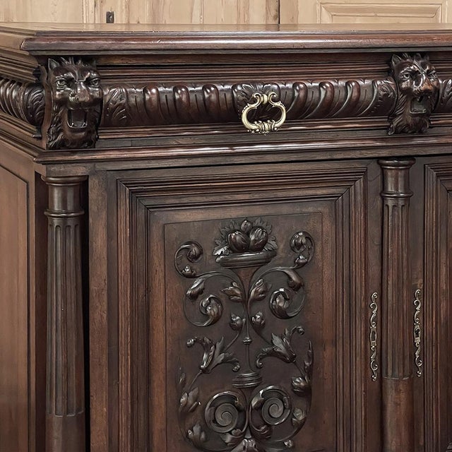 Antique 19th Century French Renaissance Revival Walnut Buffet For Sale - Image 11 of 18