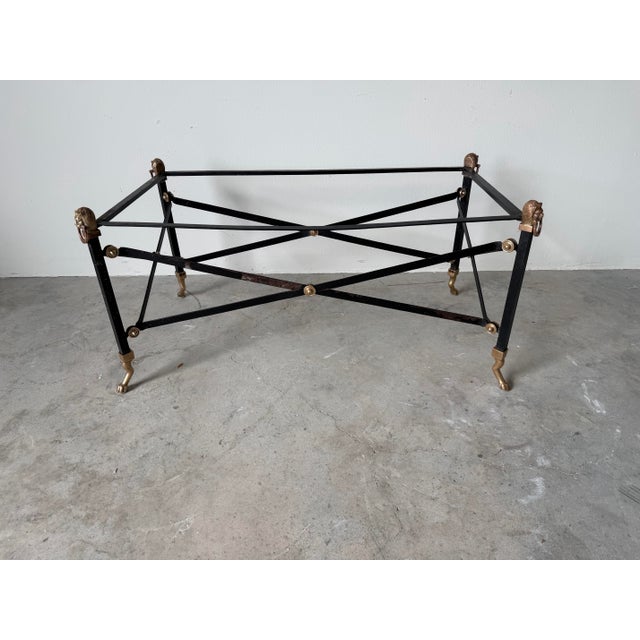 1960s Hollywood Regency Neoclassical Style Green Marble & Brass Lion Head Cocktail Table For Sale - Image 5 of 12