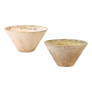 Pair of Round Cast Stone Garden Urns Attributed to Willy Guhl, C. 1970 For Sale