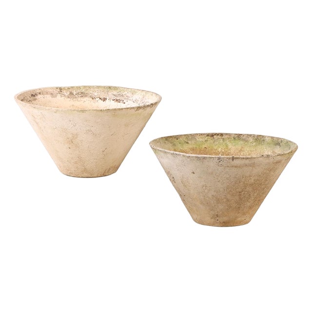 Pair of Round Cast Stone Garden Urns Attributed to Willy Guhl, C. 1970 For Sale