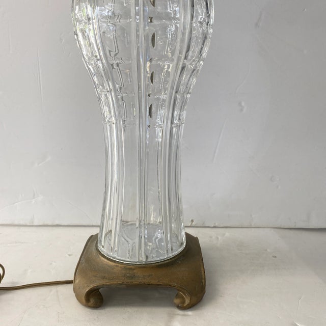 Traditional 1980s Brass and Crystal Lamp by Safran and Glucksman For Sale - Image 3 of 11