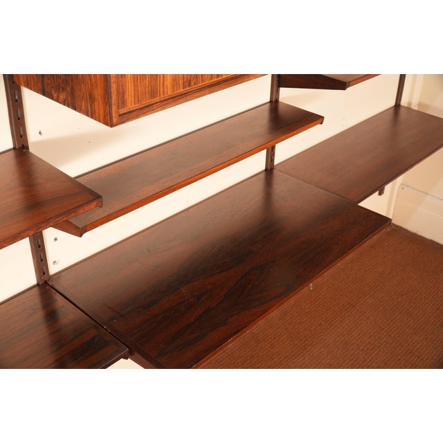1960s Rosewood 4-Bay Fm Reolsystem Wall Unit by Kai Kristiansen for Feldballes Mobelfabrik For Sale - Image 12 of 14