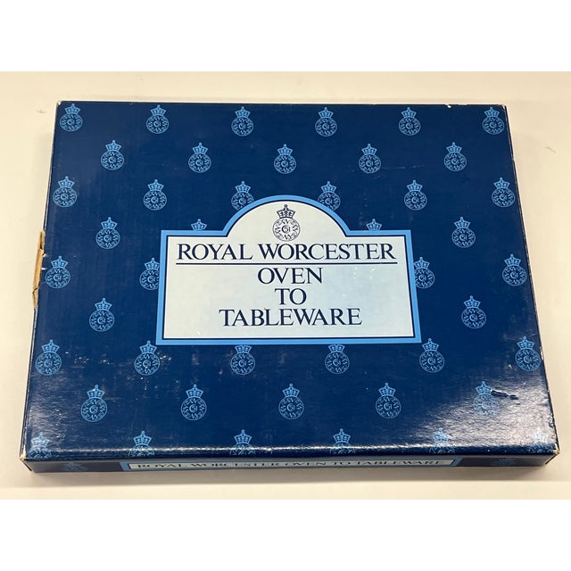 Ceramic Vintage New Old Stock New in Box Royal Worcester Oven to Tableware Evesham Gold Steak Plate - Signed For Sale - Image 7 of 8