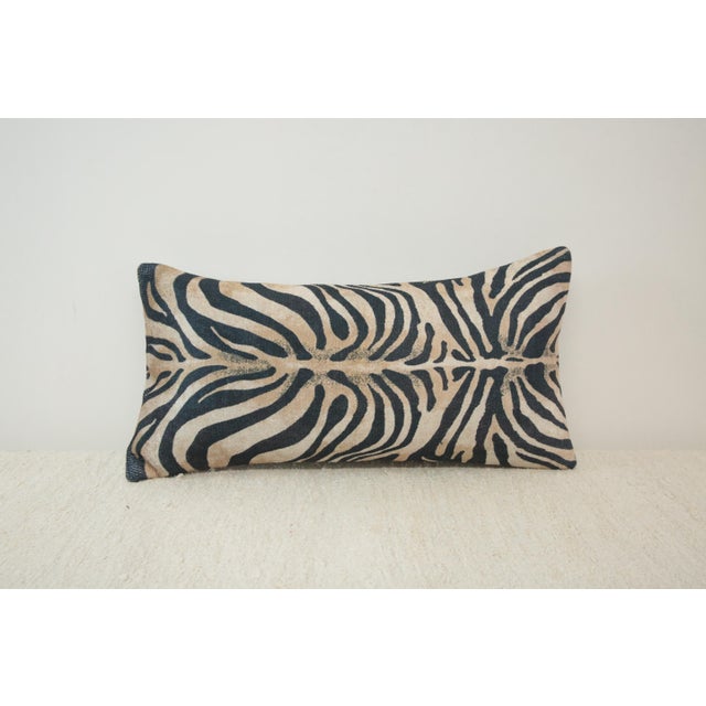 Type : Handmade Pillow Cover Sizes : 12 x 24 inches ( 30 x 60 cm ) Condition : Excellent condition Materials : Printed New...