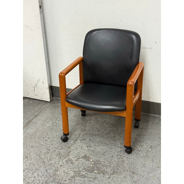 Benny Linden Mid Century Style Office Chair on Casters