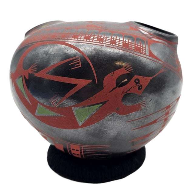 Sculpture Materials Signed Cesar Bugarini Mata Ortiz Double Opening Burnished Pottery Vessel 7" For Sale - Image 7 of 15