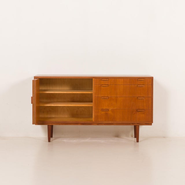 Teak Sideboard by Carlo Jensen for Hundevad & Co, Denmark, 1970s For Sale - Image 6 of 15