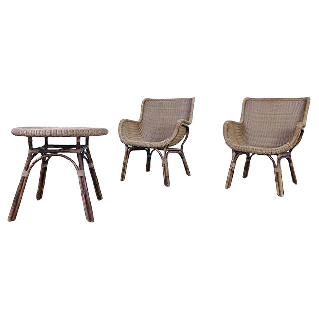 Mid-Century Wicker Table and Chairs, Set of 3 For Sale