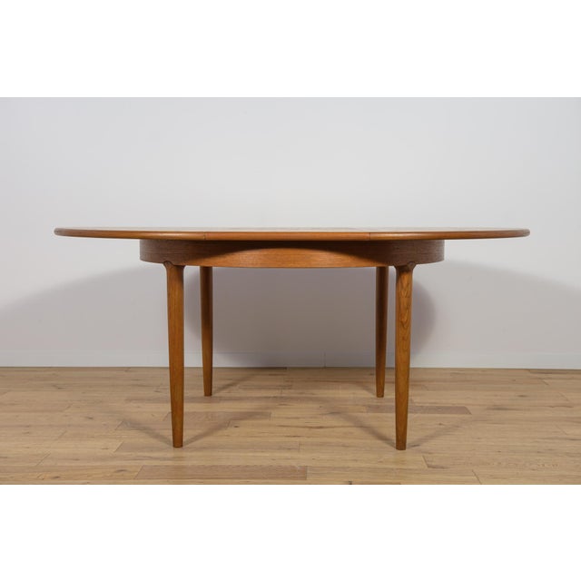 Mid-Century Round Teak Extendable Dining Table, United Knigdom, 1960s For Sale - Image 11 of 18