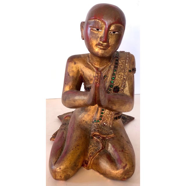 Thai Giltwood Hand Carved Pair of Mandalay Praying and Listening Monks For Sale In San Francisco - Image 6 of 12