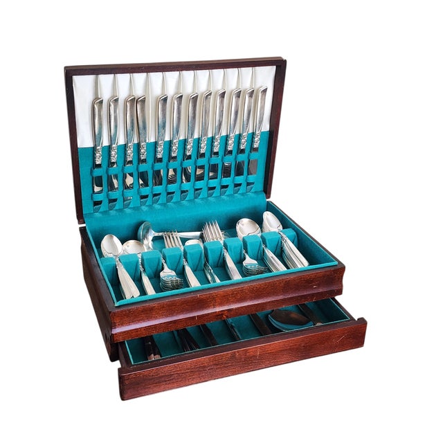1950s Service for 12 Plus Hostess and Completer Oneida South Seas Community Silver Plated Flatware Set - 108 Pieces For Sale - Image 18 of 18