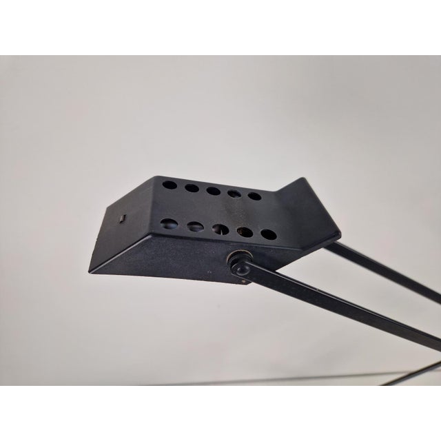 Tizio Table Lamp by Richard Sapper for Artemide, 1970s For Sale - Image 9 of 15