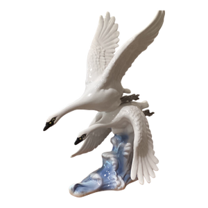 Mid 20th Century Large Porcelain Sculpture “Swans Group in Flight“ Italy