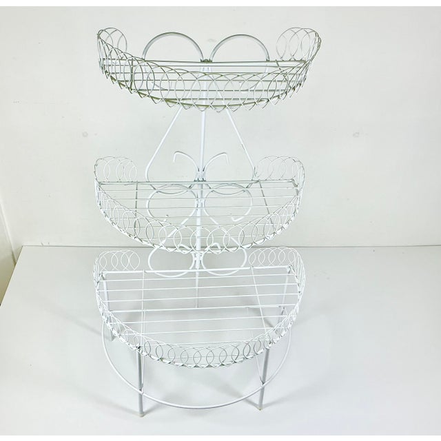 1970s 1970s Vintage Boho Chic Hollywood Regency Wire Loop Design 3-Tier Plant Stand, After Salterini For Sale - Image 5 of 13