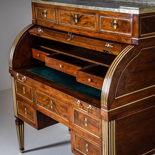 French Late 18th Century Roll-Top Bureau, France For Sale - Image 3 of 11