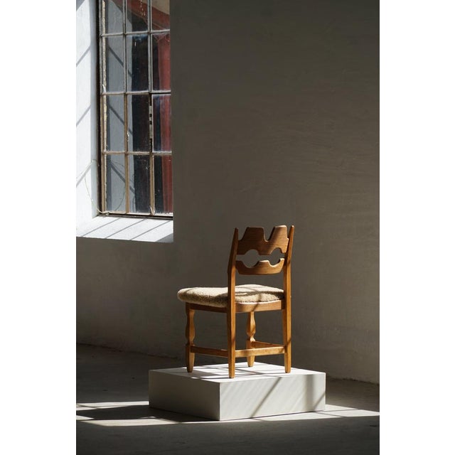 Razorblade Chairs in Oak and Lambswool attributed to Henning Kjærnulf, 1960s, Set of 10 For Sale - Image 10 of 18