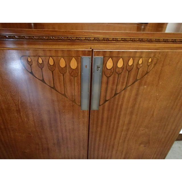 Art Nouveau Round Inlaid Showcase Cabinet, 1900s For Sale - Image 9 of 18
