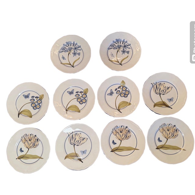 Modern Colefax & Fowler " Tulip and Butterfly " 11 Inch Dinner Plates - Set of 10 For Sale - Image 3 of 8