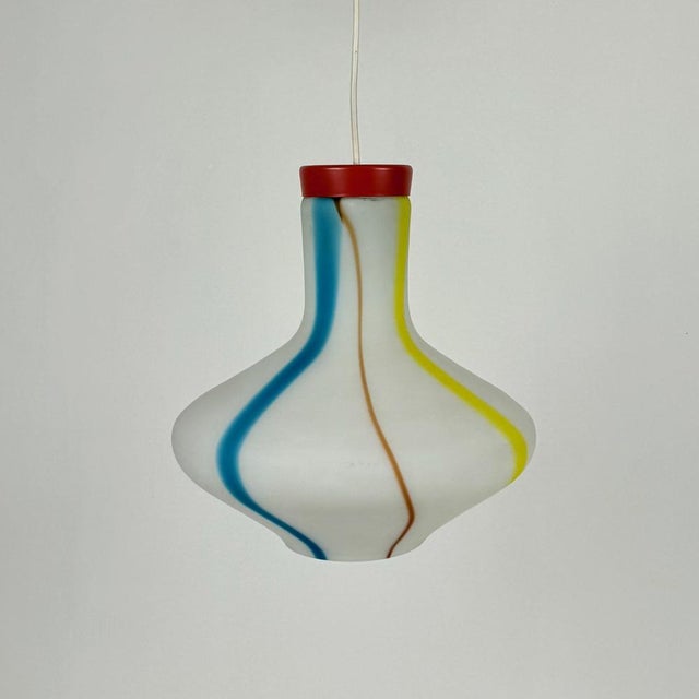 Stilnovo Opaline Glass Pendant Lamp from Stilnovo, Italy, 1960s For Sale - Image 4 of 8