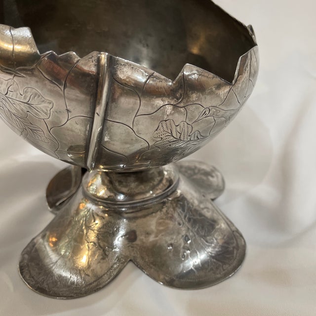 Antique Aesthetic Wilcox Figural Squirrel Silverplate Nut Bowl For Sale - Image 9 of 12