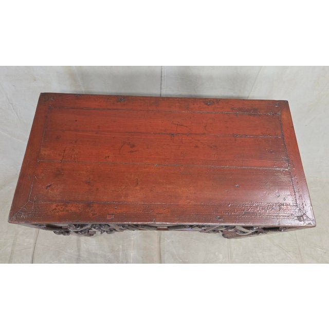 Brick Red Antique Chinese Qing Dynasty Lacquer Side Table With Birds and Flowers For Sale - Image 8 of 17